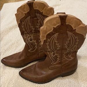 Corral boots